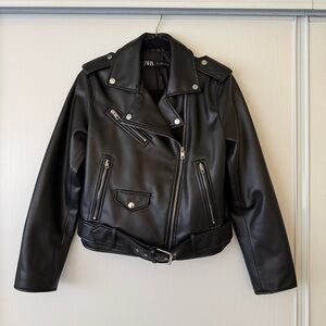 Zara Women's Black Faux Leather Biker Jacket - Size Large